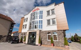 Hotel Stari Krovovi